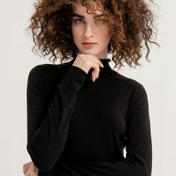 Surkana - Trui - Colkraag - Black - Uniek Ladies