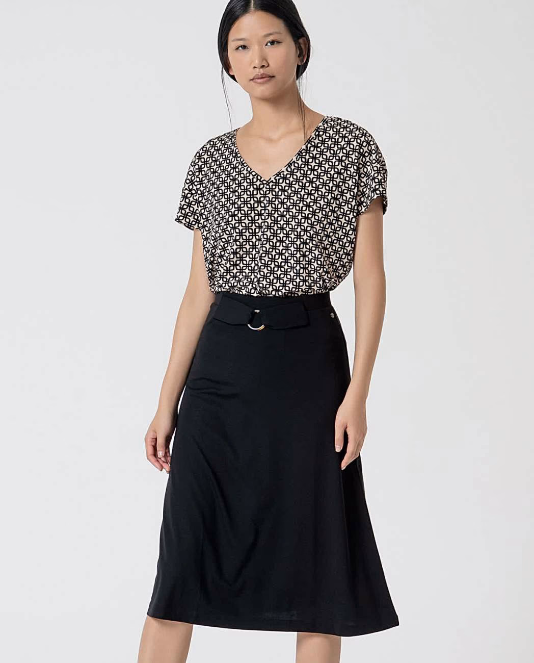 Rok Uitlopend met riem Black - Surkana