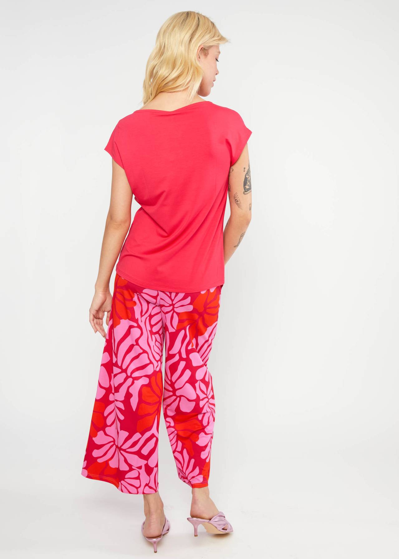 Top Breezy Flowgirl - Bold Ruby Red - Blutsgeschwister