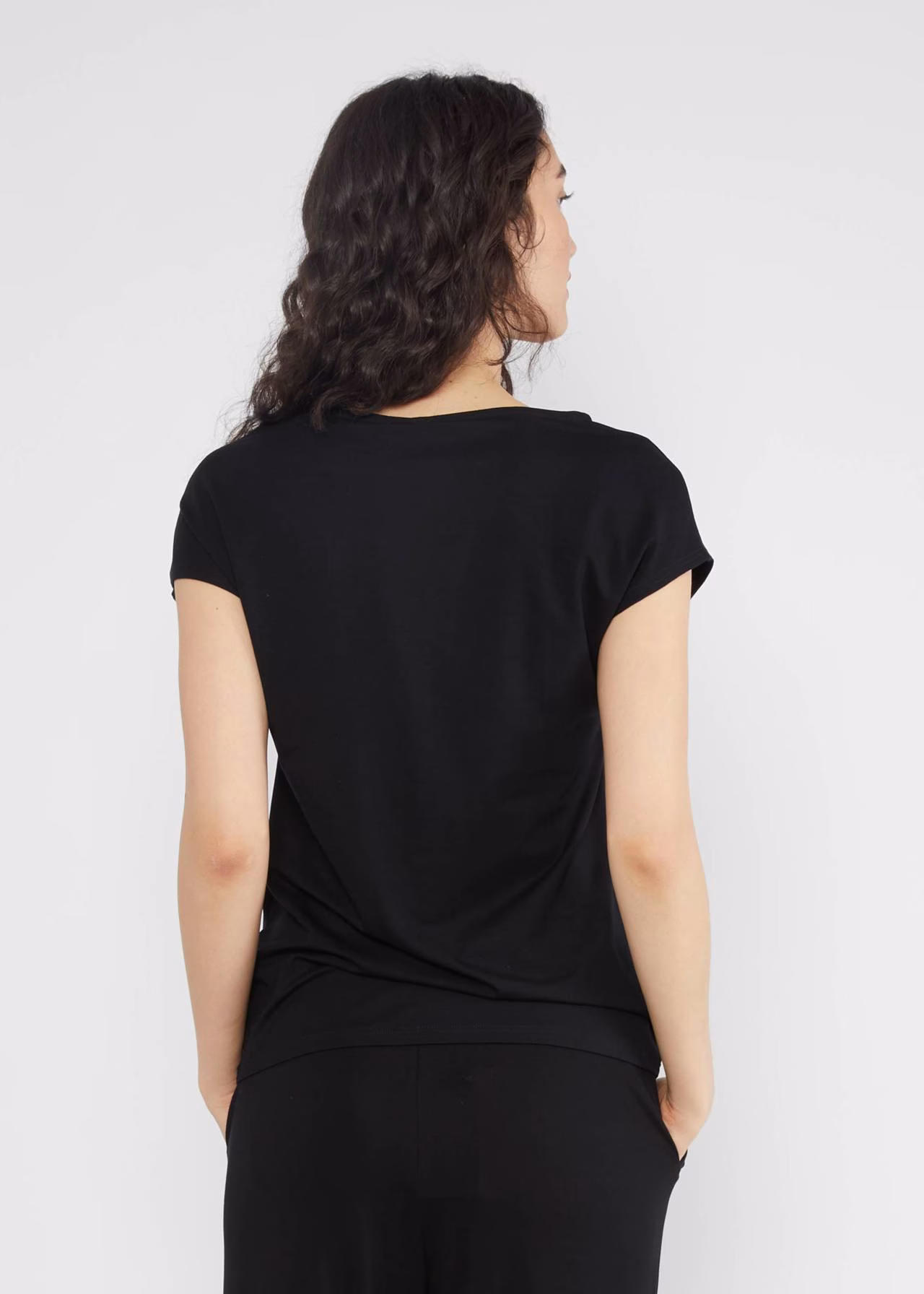 Top Breezy Flowgirl - Soot Black - Blutsgeschwister