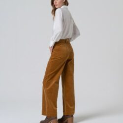 Broek Flared met opgestikte zakken Mustard WNT25 - Surkana