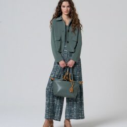 Japanese Sweater losvallend model V-hals Steel Blue