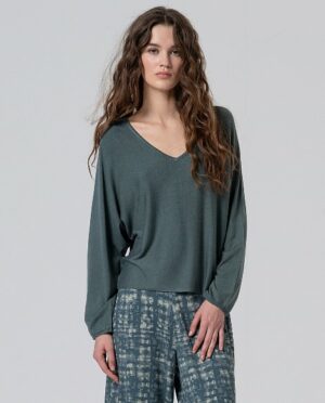Japanese Sweater losvallend model V-hals Steel Blue