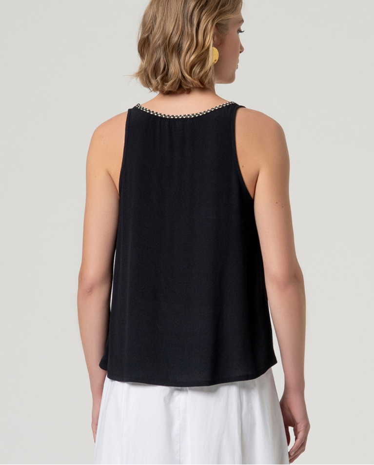 Top ronde hals SS26 - Zwart - Surkana
